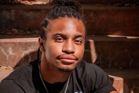 how old is fik shun|Fik Shun Wiki, Biography, Age, Spouse, Height, Net Worth, Fast。